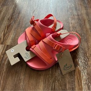 NWT! Chaco Kid’s Chillos Sport Rose Sandals! Size 3